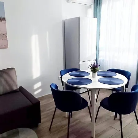 Light Blue - Centrico * Τορρεμολίνος